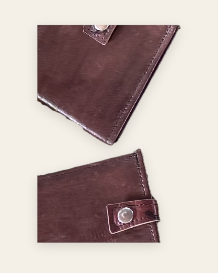 Porte-cartes en cuir compact à deux soufflets et fermeture pression